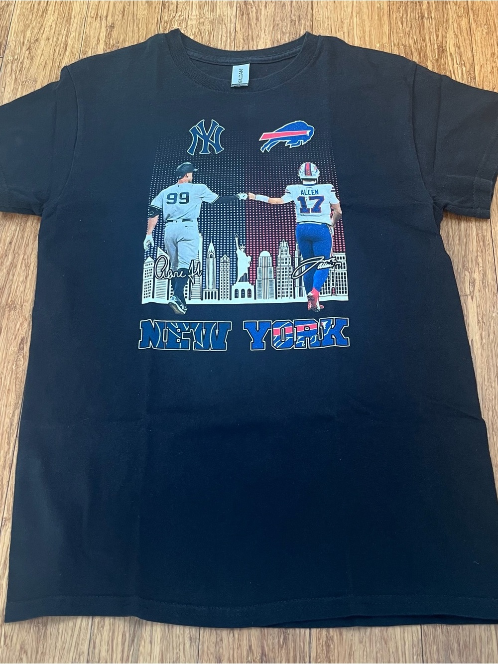 Gildan Black New York Yankees x Buffalo Bills Graphic Tee